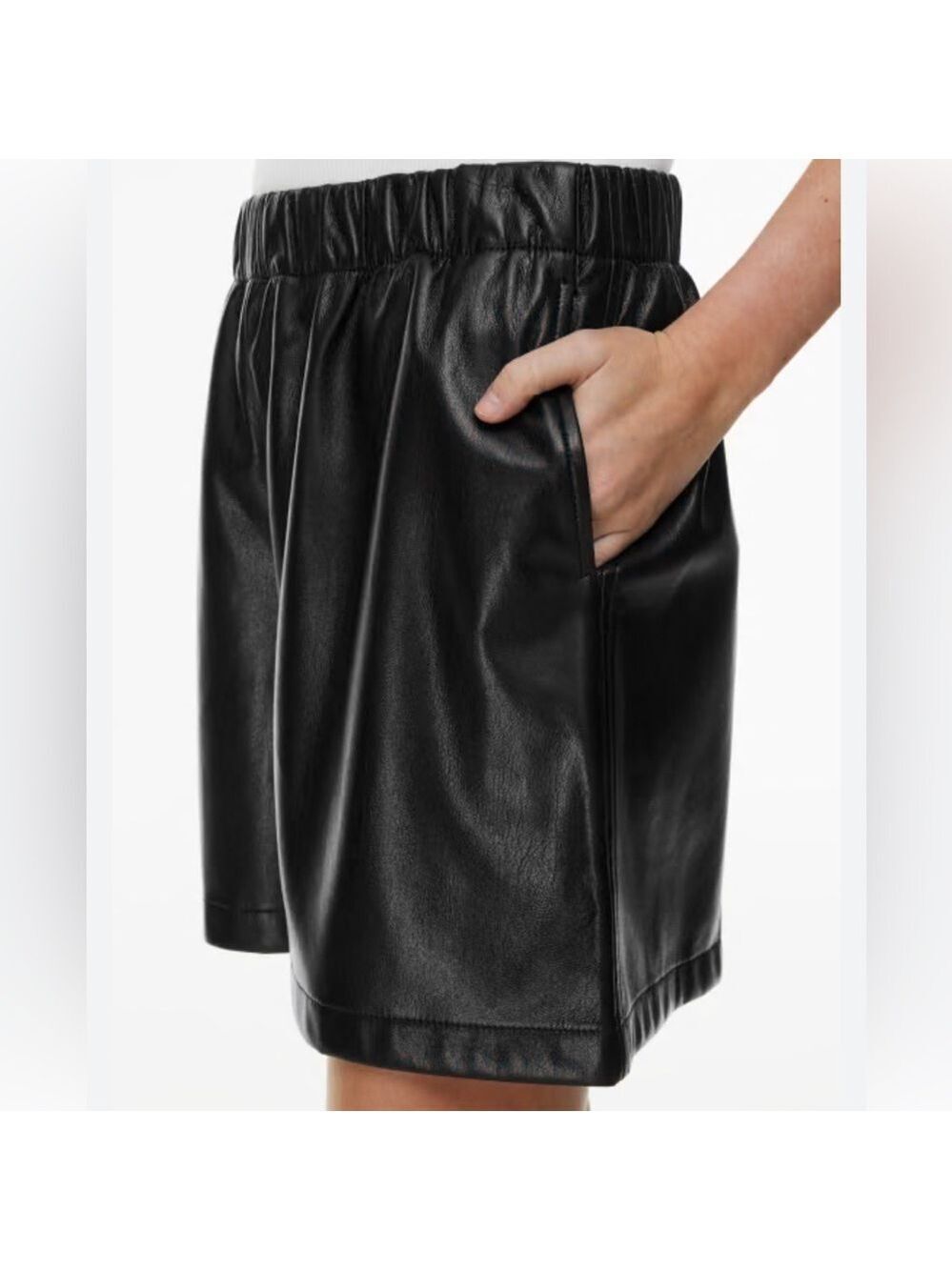 Babaton Aritzia Margin Black Faux Vegan Leather Bermuda length Shorts size 2